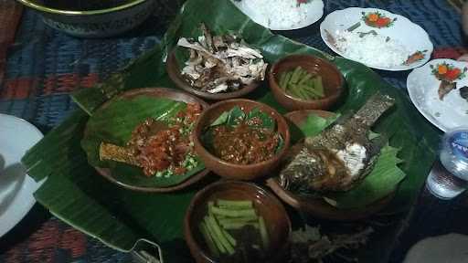 Warung Bambu Bonjeruk 9