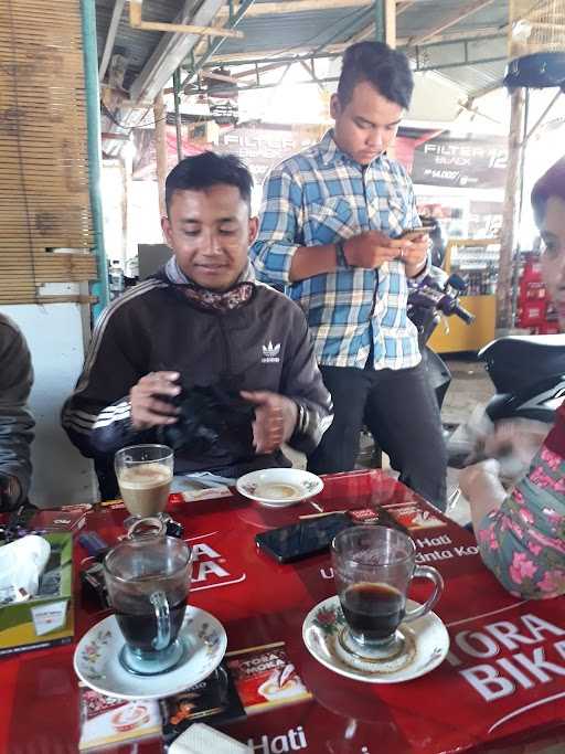 Warung Kopi Yuk Sri 10