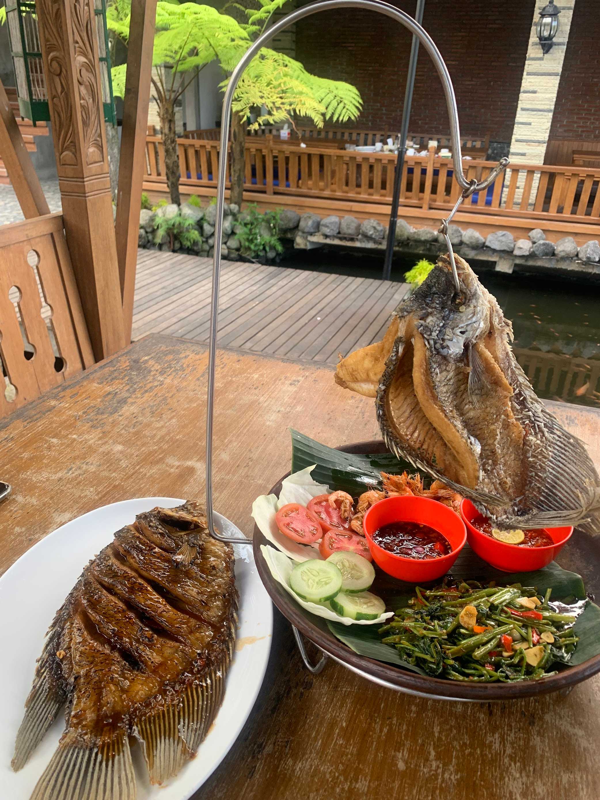 Pondok Desa Traditional Restoran Batu 3