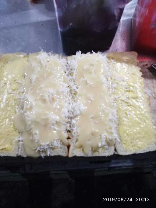 Martabak Manis Dan Roti Bakar Siguyur 7