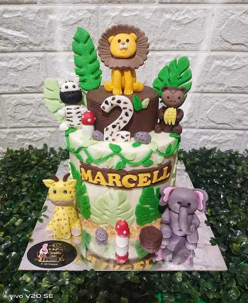 Cantika Cake 8