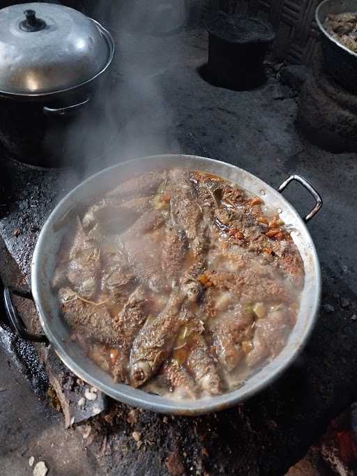 Kuliner Khas Menoreh Mangut & Sidat Goreng Bu Sriwanto 1