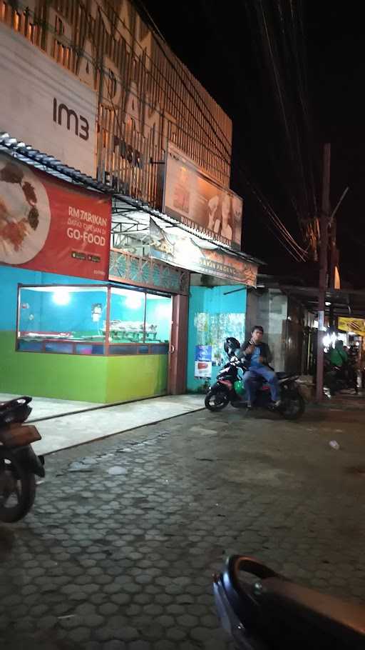 Rumah Makan Tarikan 6