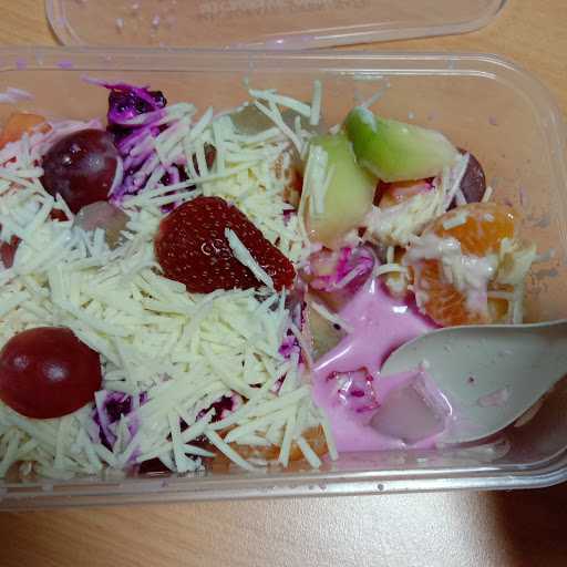 Salad Buah Segar Sujoyra 5