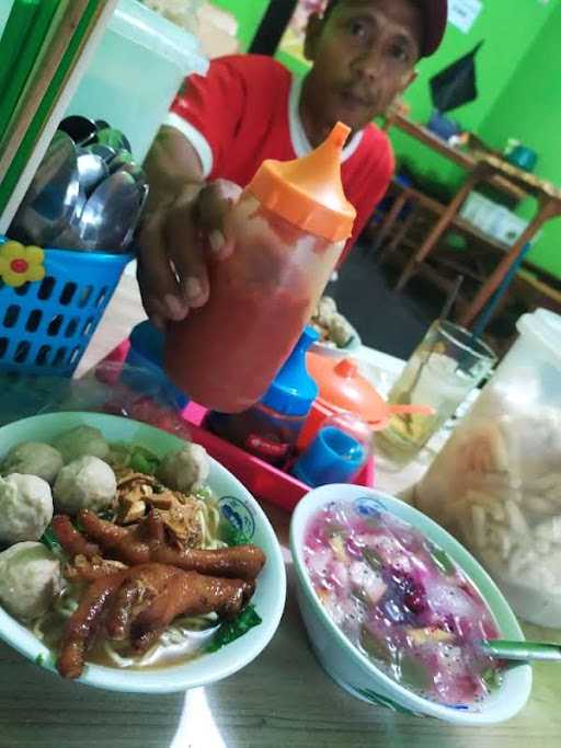 Mie Ayam & Bakso Selodaran 5