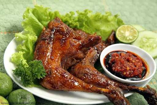 Ayam Bakar Jumbo Muji Putra 3