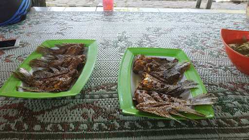 Warung Makan Pemancingan Batu Kali 4