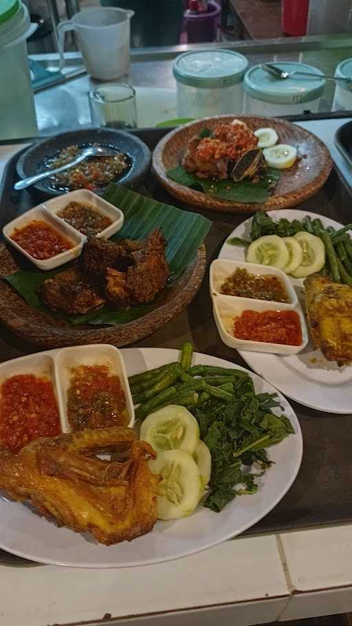 Warung Nyonya Beng 8