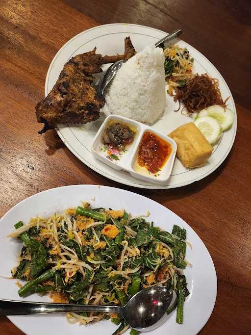 Warung Nyonya Beng 5