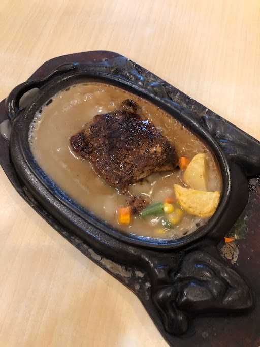 Omah Gedhi Steak & Penyet 2