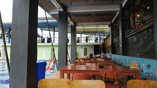 Udanwuh Park Coffee And Resto 9