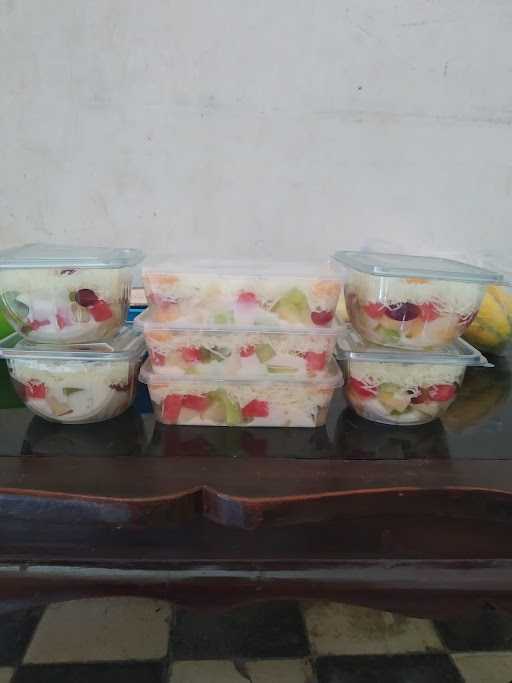 Salad Buah Adiva 1