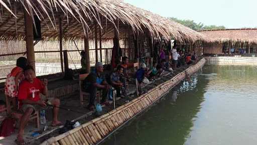 Kolam Pemancingan Semilir 3