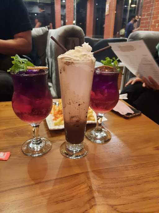 Han’S Coffee Surabaya 6