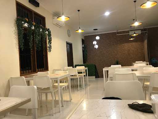 Kopi Ngebul Coffee & Resto 8