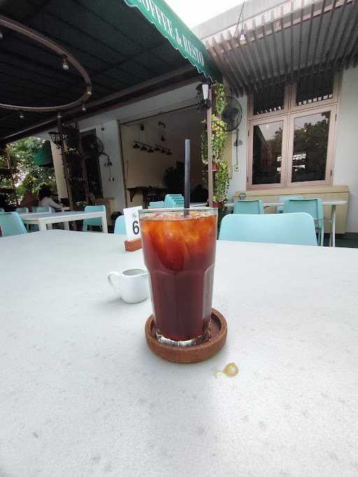 Kopi Ngebul Coffee & Resto 2