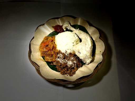 Gudeg Jogja Diajeng, Joglo 4