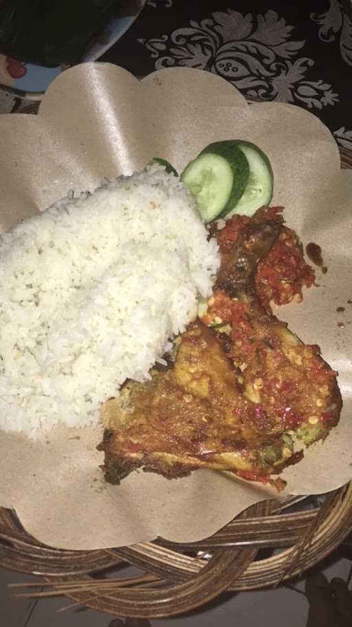 Warung Nasi Ibu Dian 7