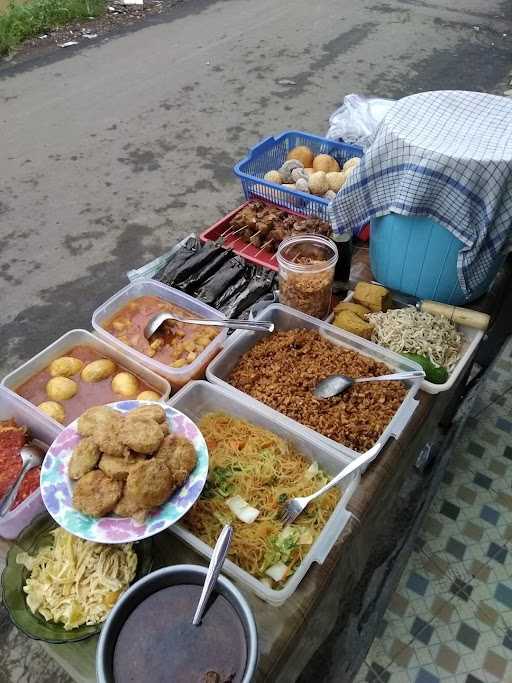 Nasi Uduk Ibu Atun 1