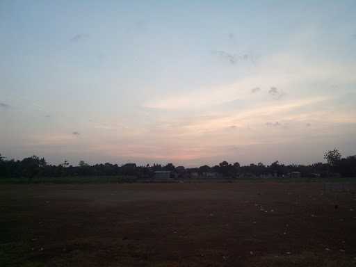 Angkringan Kidul Lapangan.Tithut 5