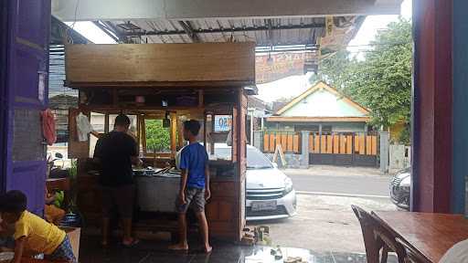 Bakso & Mie Ayam Putra Kembar Wonogiri 5