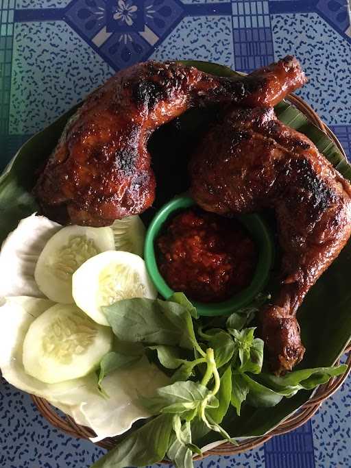 Warung Soto & Penyetan Mbak Lis 6