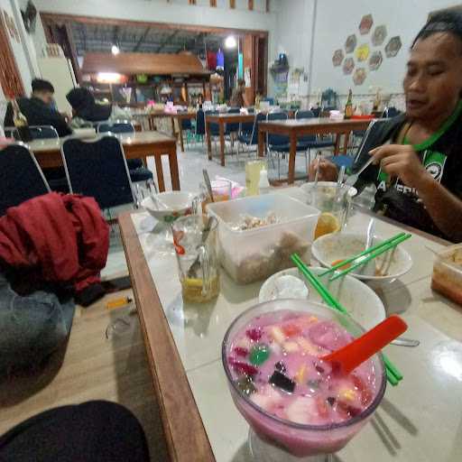 Baso & Mie Ayam Rocket Karanganyar 6