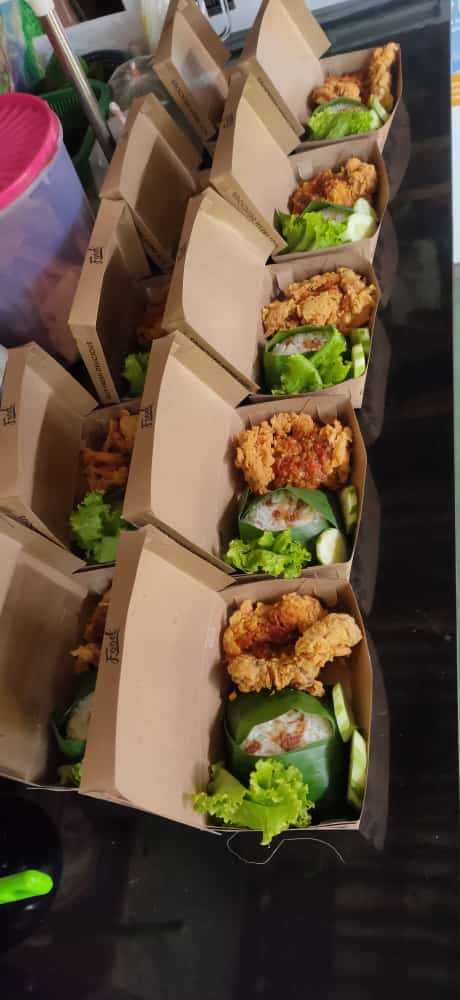 Toms Chiken Ayam Goreng 3