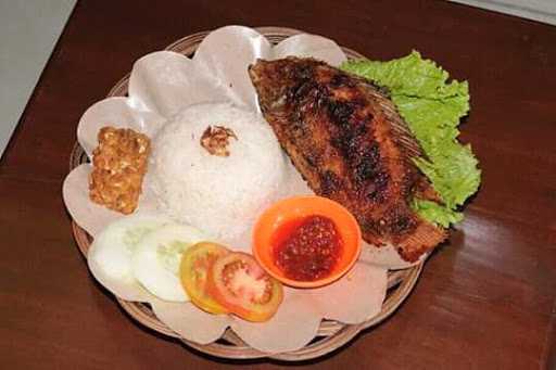 Warung Makan New Lahmangan 9