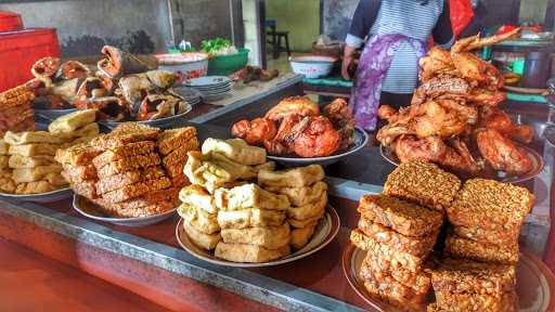 Warung Makan Sederhana Tanggulangin Kudus 7