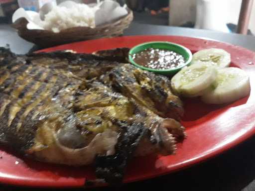 Warung Ikan Bakar Obat Pusing 3