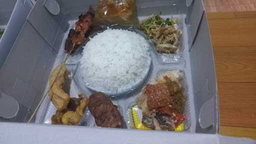 Warung Nasi Babi Guling Samsam 5