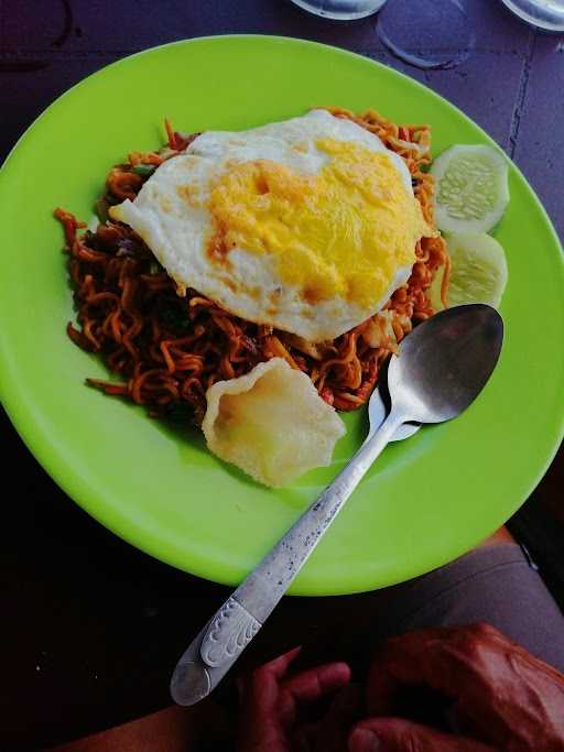 Warung Pengkolan Sedia 1