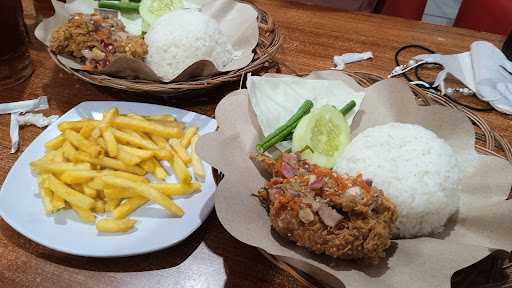 Ayam Geprek Sai Karangawen 4