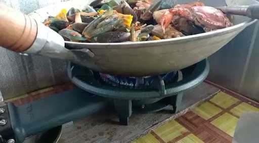 Tanjung Mas Sea Food 3