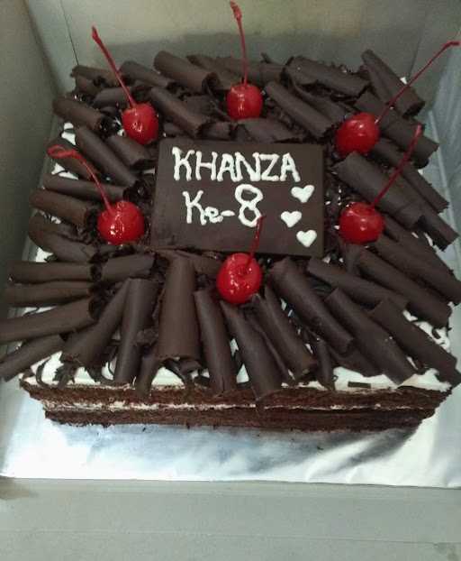 Maisya Cake 4