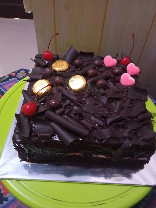 Maisya Cake 9