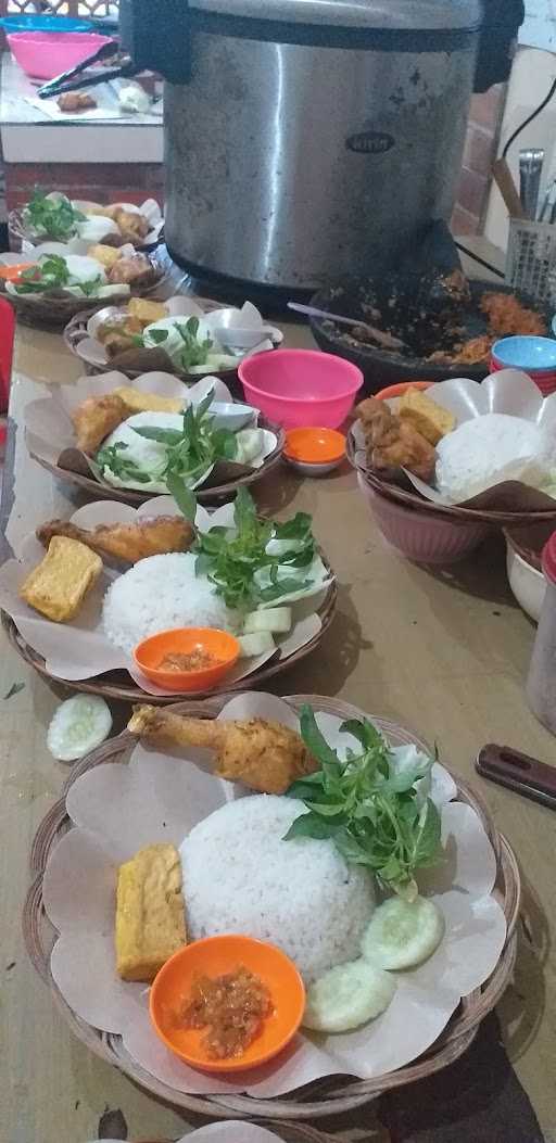 Ayam Penyet Bu Tuk 9