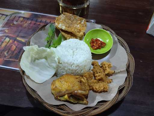 Ayam Penyet Bu Tuk 7