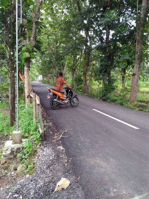 Warung Makan Laras 67 6