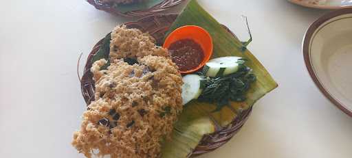 Ayam Kremes Pak Budi 1