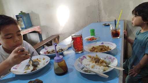 Warung Sate Kambing Bu Mut 8