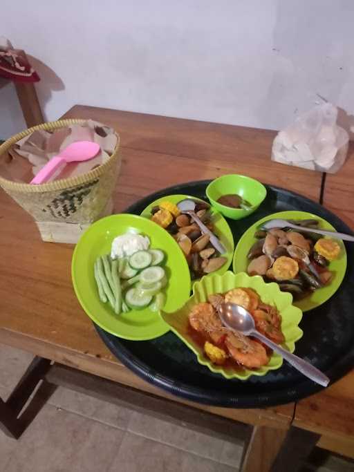 Naila Pecel Lele & Ayam Bakar 3