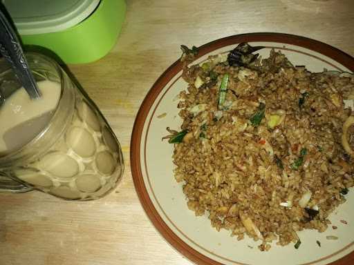 Lesehan Nasi Goreng Abun Jaisy 6