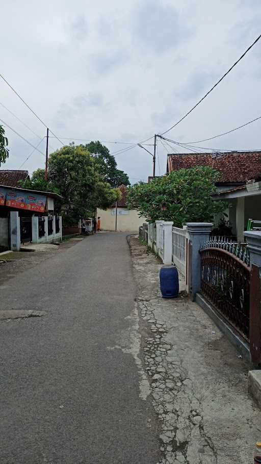 Warung Bakso Teh Wevi 4