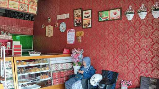 Dewi A Bakery 4