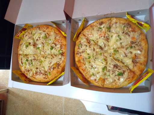 Orange Pizza & Chicken 3