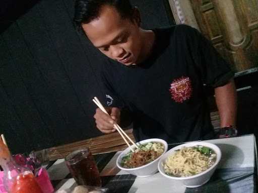 Warung Mie Ayam Mas Muh 4