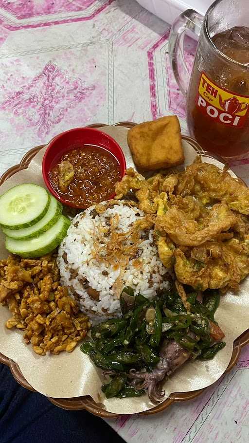 Warung Nasi Tutug Oncom Karang Sembung 4