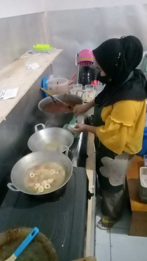 Seblak Parasmanan Sakhadaek Dan Jus Buah 1